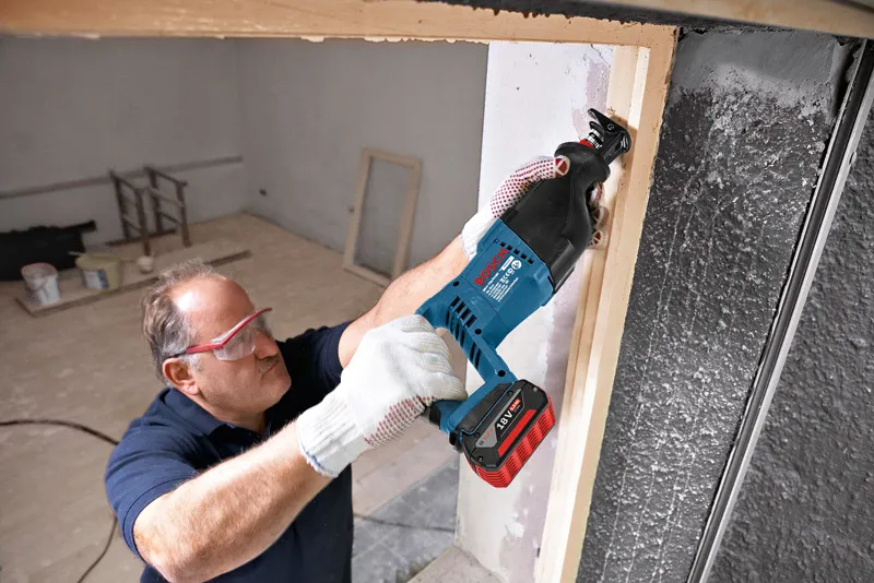 BOSCH PROFESSIONAL GSA 18VLI SOLO + LBOXX ACCU RECIPROZAAG | 18 VOLT | SOLO | +LBOXX
